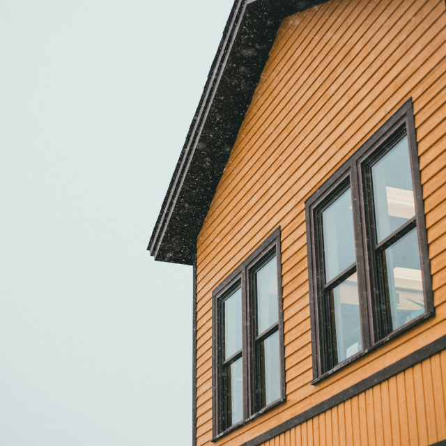 Solfilm för villa - minska värmen och skydda inredning mot blekning